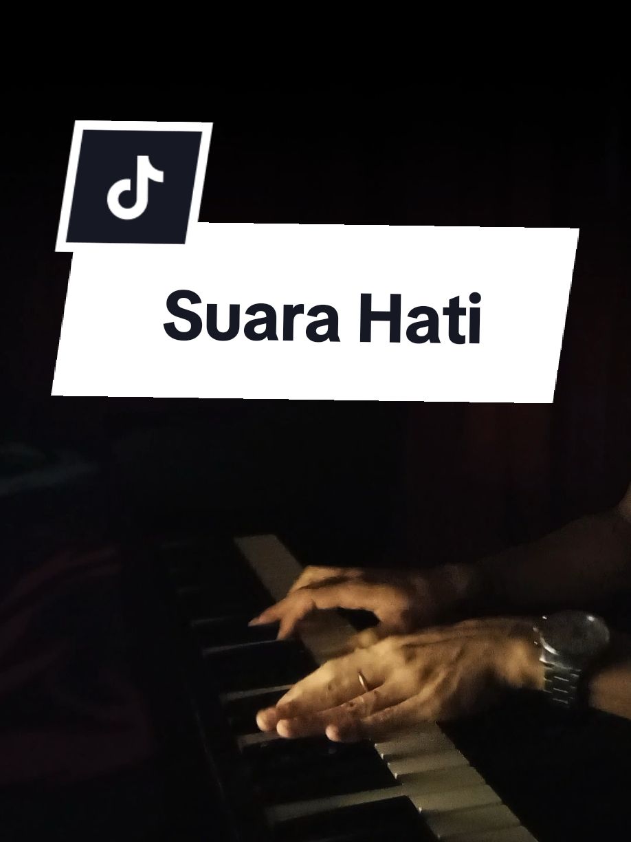 Siapa dulu yang buat melody intro ini , Warm sekali #evietamala  #suarahati  #intro  #keyboard 