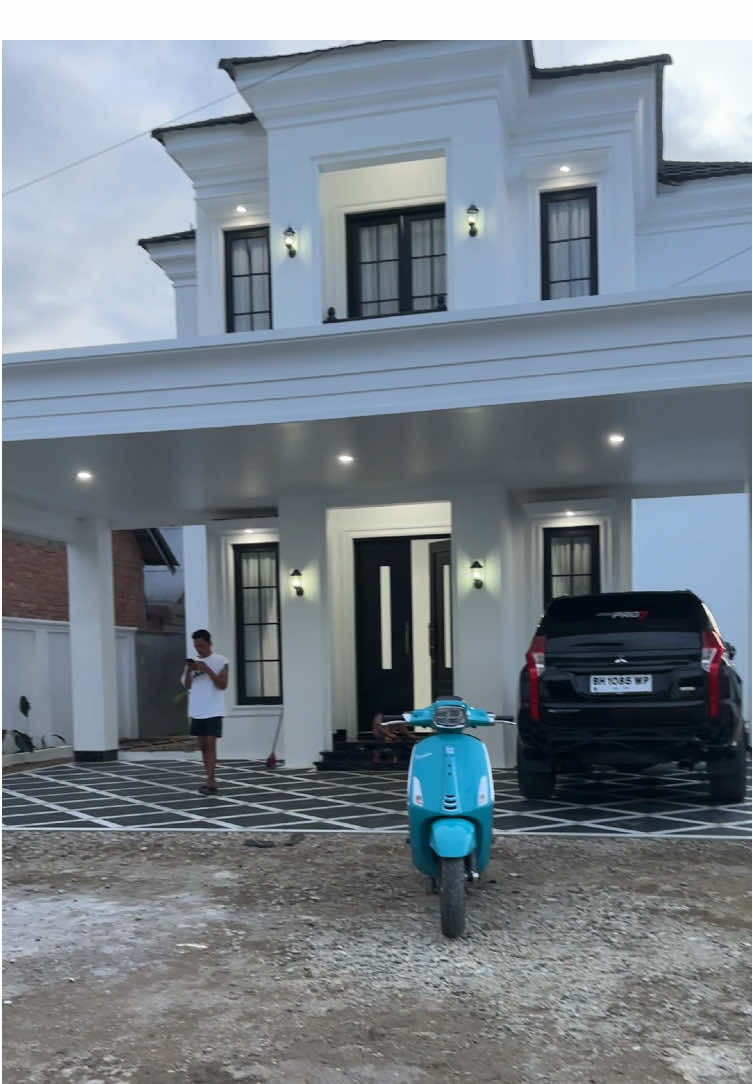 Mimpiku#rumah #rumahidaman #pajerosport #vespa #masyaallah #allahuakbar 