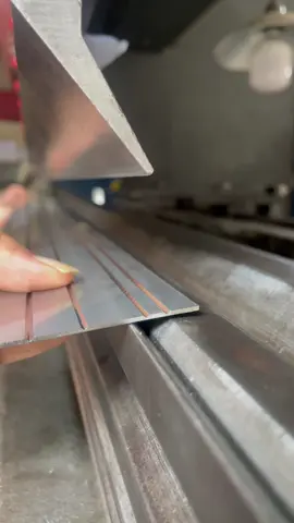 Groove bending process. @Tranyond tools  ... ... #pressbrake #pressbrakes #sheetmetal #sheetmetalpro #panelbender #sheetmetalbending #lasercutting #metalworks #sheetmetalbending #laserwelding #sheetmetalbending #pressbraketooling #pressbraketoolings #bendingtool #cncpressbrake #tools #fabrication #metalworking #sheetmetal #sheetmetalfabrication #manufacturing #industryequipment#bending #brakepress  #groovebending #minipress #tranyond.