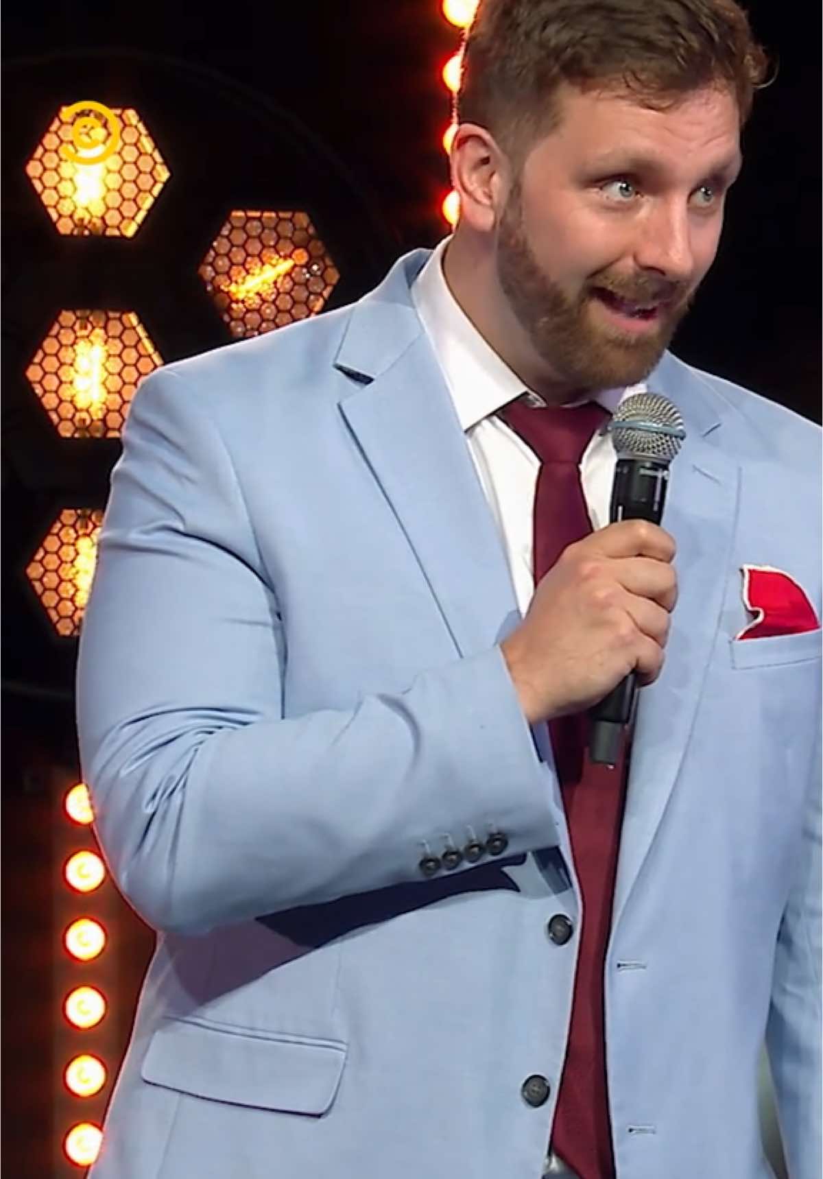 The evolutionary urge to eat your body weight in carbs then hibernate 🥴 @pierrenovellie #CCLive #StandUp #PierreNovellie #standupcomedy #ukstandup #comedycentrallive