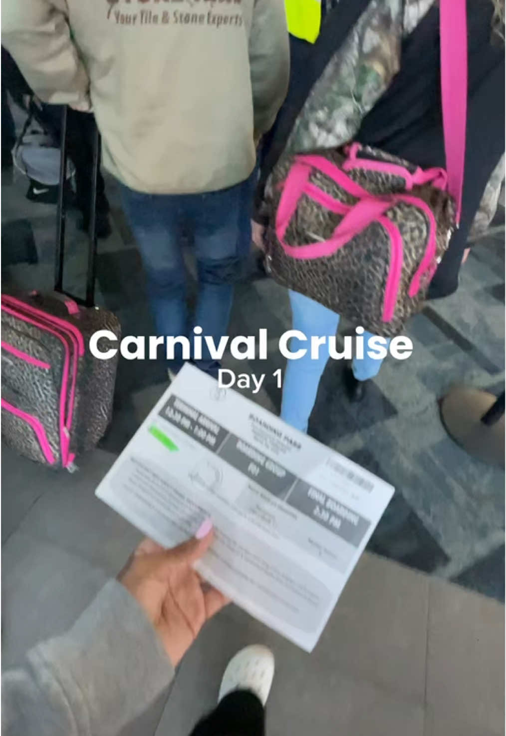 This is everything I needed and more , exploring the ship has been my favorite part #marleamarshey #cruisetok #carnivalcruise #carnivalcruiseline #cruisesoftiktok #cruisetobahamas #birthdaycruise 