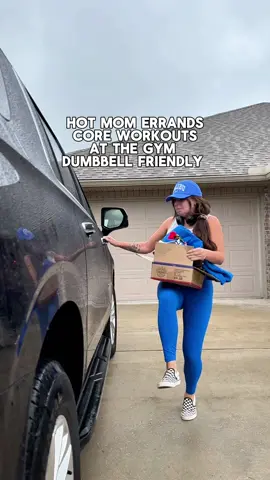 Let’s do hot mom errands: core workout today 💪🏻💙 #MomsofTikTok #Vlog #errandswithme #girlmom #momtok #blakemerritt #errandsvlog 