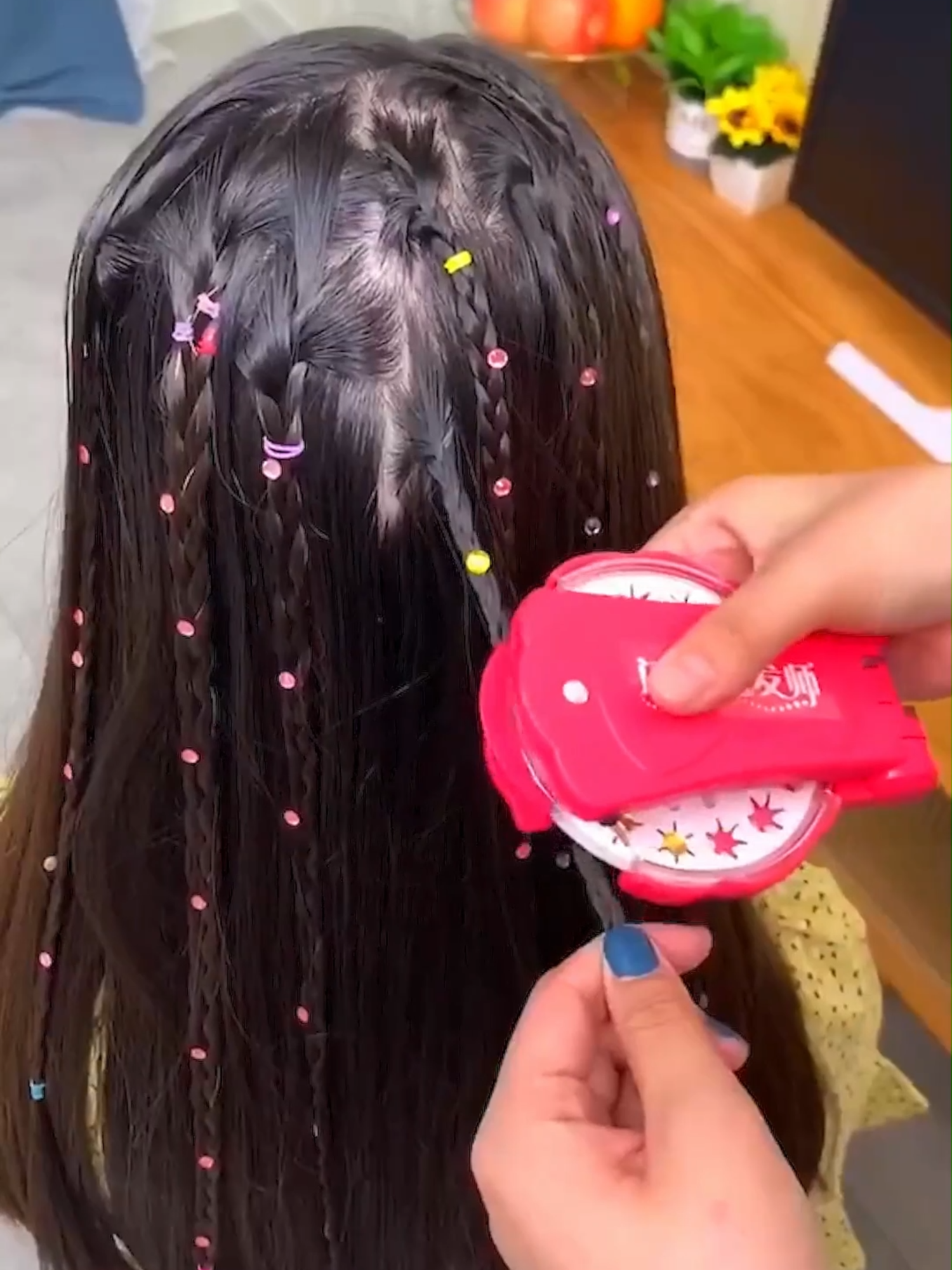 Girls hair roller | Link in Bio | #gadget #gadgets #daraz #amazon #amazonmusthaves #amazonfinds #darazfinds #darazonlineshopping #daraz1212#temu #temufinds #viral #tiktok
