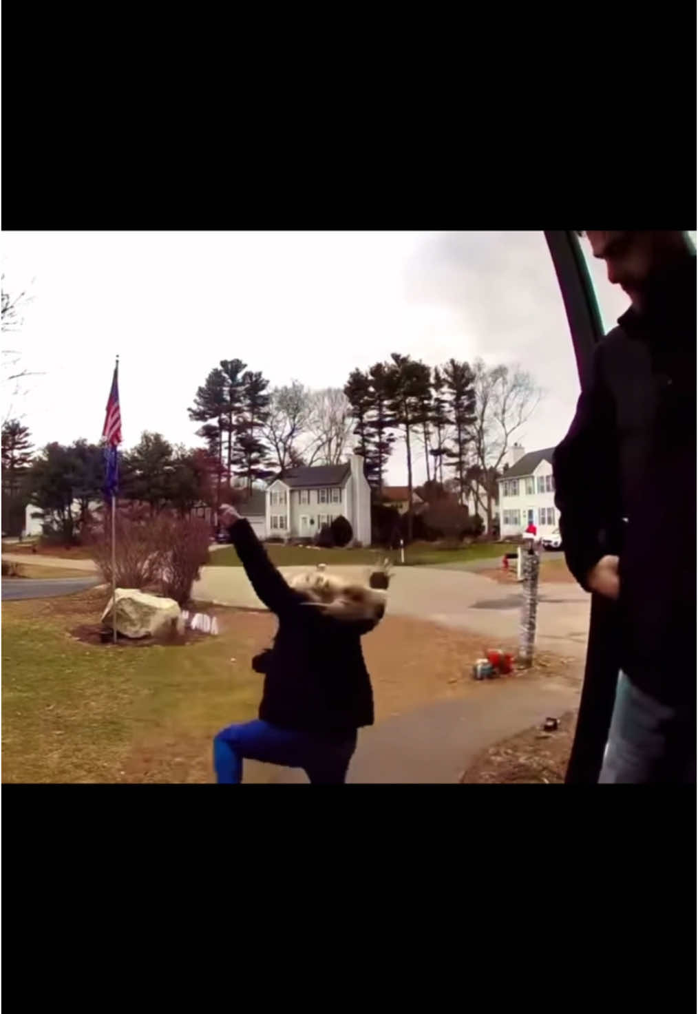 She fell #oopsifelldown #ohnonononoo #funnyfail #failvideos #funnyvideos 