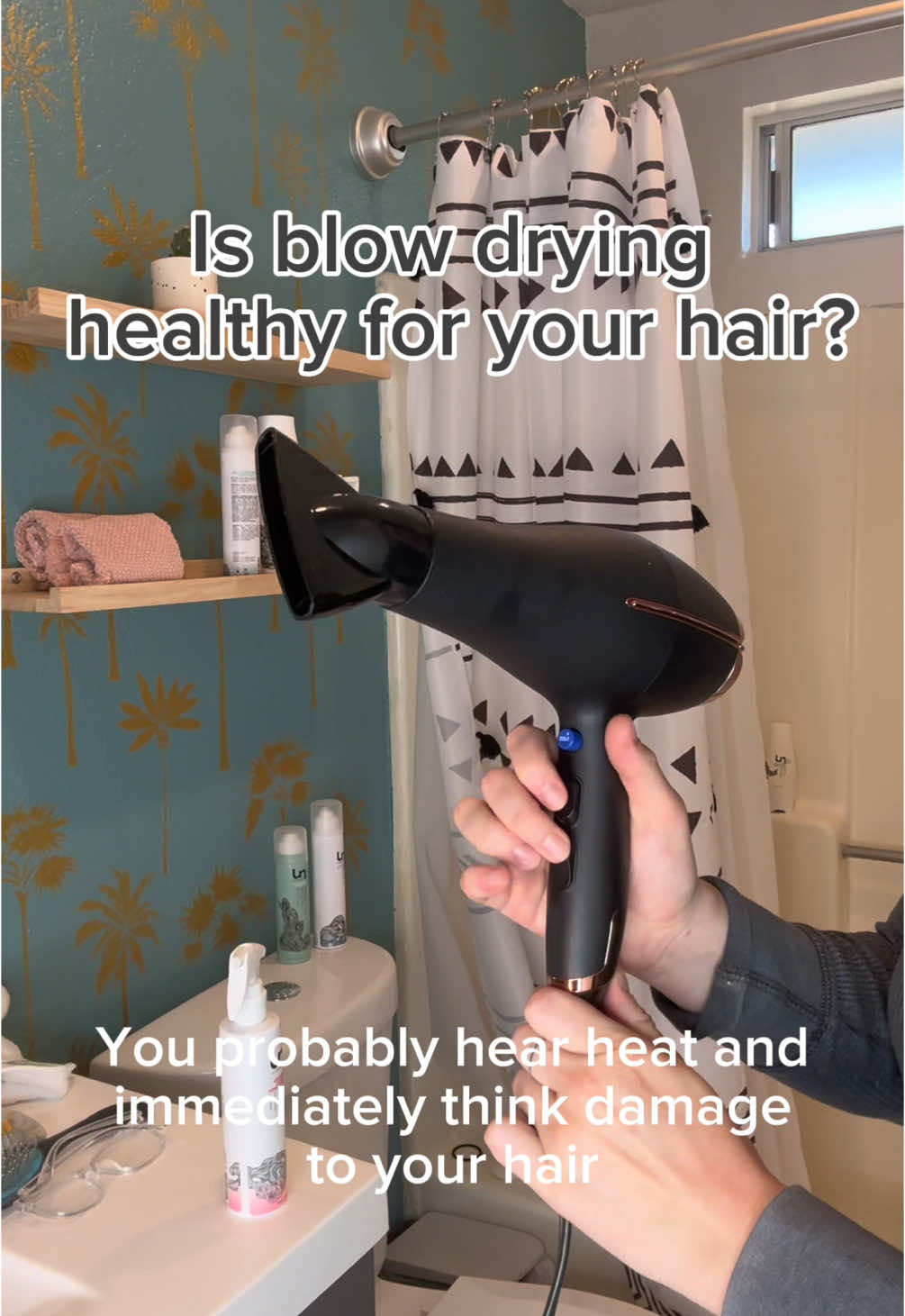 Blow drying… healthy for your hair?! Wait, what?! Let’s talk about it! #unwash #blowdryer #healthyheat #heatprotectant 