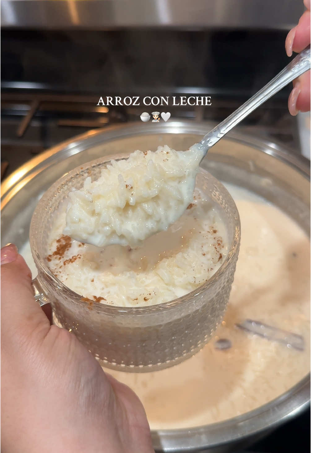 Perfection 😘🤌🏼 4 cups of water  2 cups of rice (washed)  2 sticks of cinnamon  *cover & let the rice cook*  1 can of evaporated milk  1 can of sweetened condensed milk  4 cups of milk  Optional- sugar  Mix mix mix  Until the milk thickens  Make sure the heat is at medium so your rice doesn’t burn!  Serve & enjoy 🍚🤍  Perfección 😘🤌🏼 4 tazas de agua 2 tazas de arroz (lavado) 2 ramas de canela *tapa y deja cocinar el arroz* 1 lata de leche evaporada 1 lata de leche condensada azucarada 4 tazas de leche Opcional: azúcar Mezcla, mezcla, mezcla Hasta que la leche espese ¡Asegúrate de que el fuego esté a temperatura media para que el arroz no se queme! Sirve y disfruta 🍚🤍 #arrozconleche #arrozconlecherecipe #recetaarrozenleche #arroz #recetas #recetasfaciles #EasyRecipes #fyp #fypシ #parati 