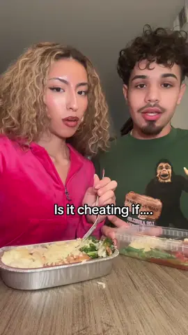 ❗️this vid is for entertainment purposes, do not take this seriously‼️‼️ ##couple##mukbang##eatingshow