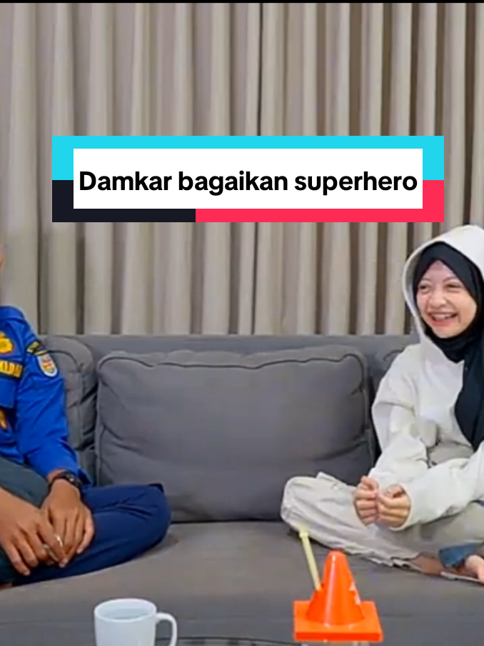 Damkar bagaikan superhero #damkar #damkarindonesia  #halda #arafah #haldarianta  #chillda #umam  #adapodcast #podcast #lucu_ngakak #komedilucu