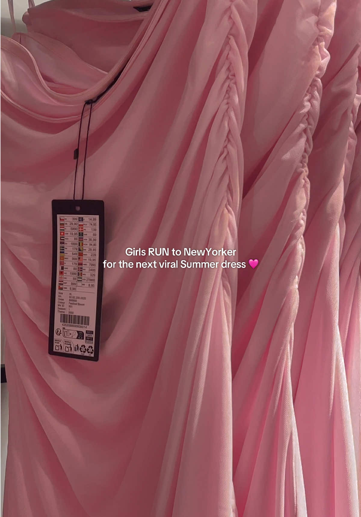 + weg um nie wieder ein viral piece zu verpassen 🫶🎀 #fashiontiktok #newyorker #newyorkerneuheiten #viralnewyorkerdress #viralsummerdress #newyorkerhaul #girlytok @NEW YORKER 