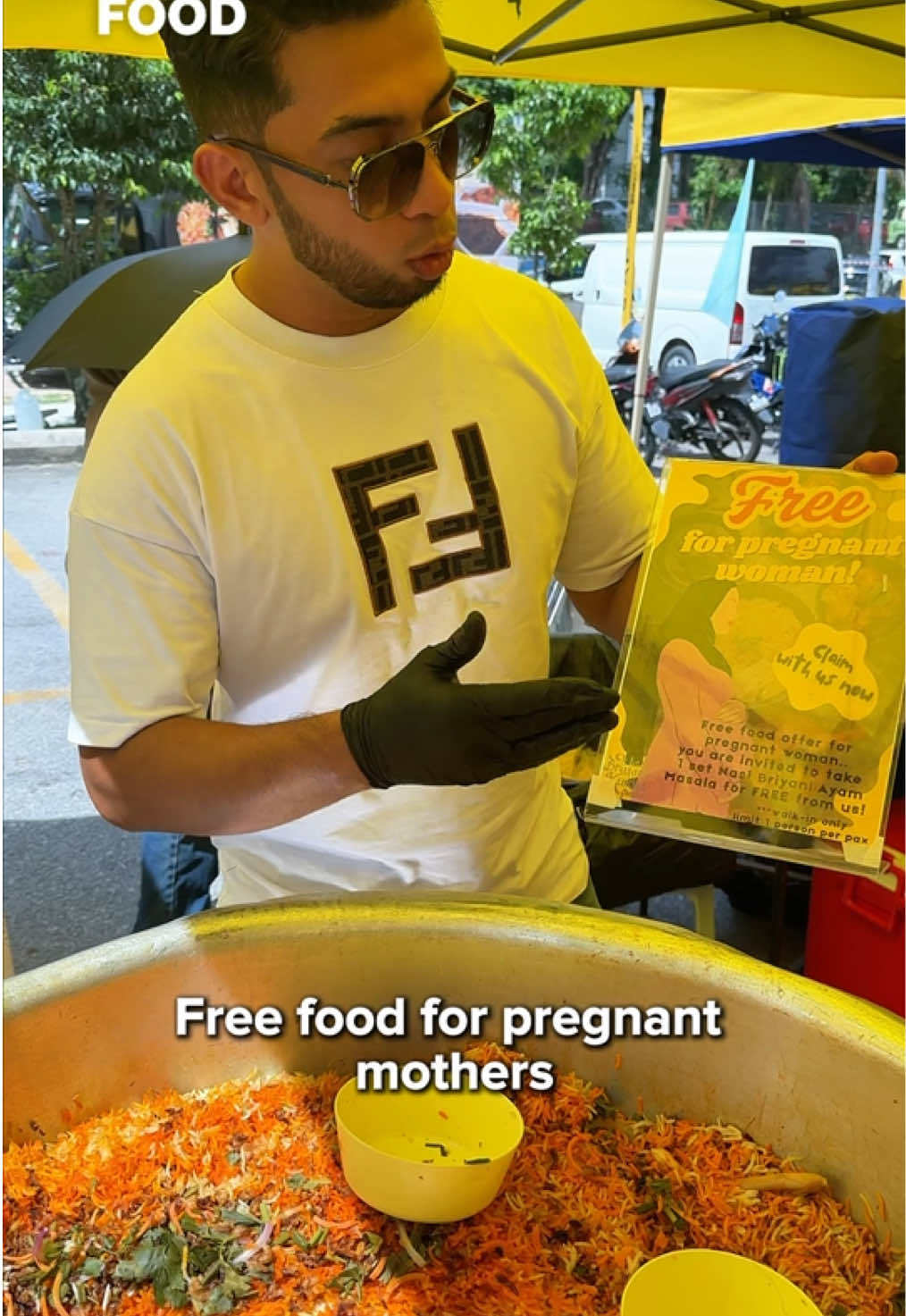 Free food for pregnant mothers! 📍Nasi Briyani Kukus Padu @ Bazaar Ramadan Taman Melawati, Taman Melawati, 53100 Kuala Lumpur  ⏰2.30pm till sold out Noted: Free food for pregnant mothers is limited for 30 pax only on weekends 📹@amirahfoodie 