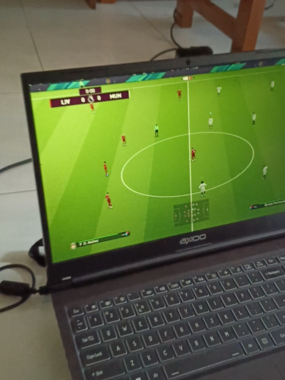 Playing pes 2021 update patch 2025 with my friend #spyrohouse #isigamepcsolo #installaplikasi #survive 