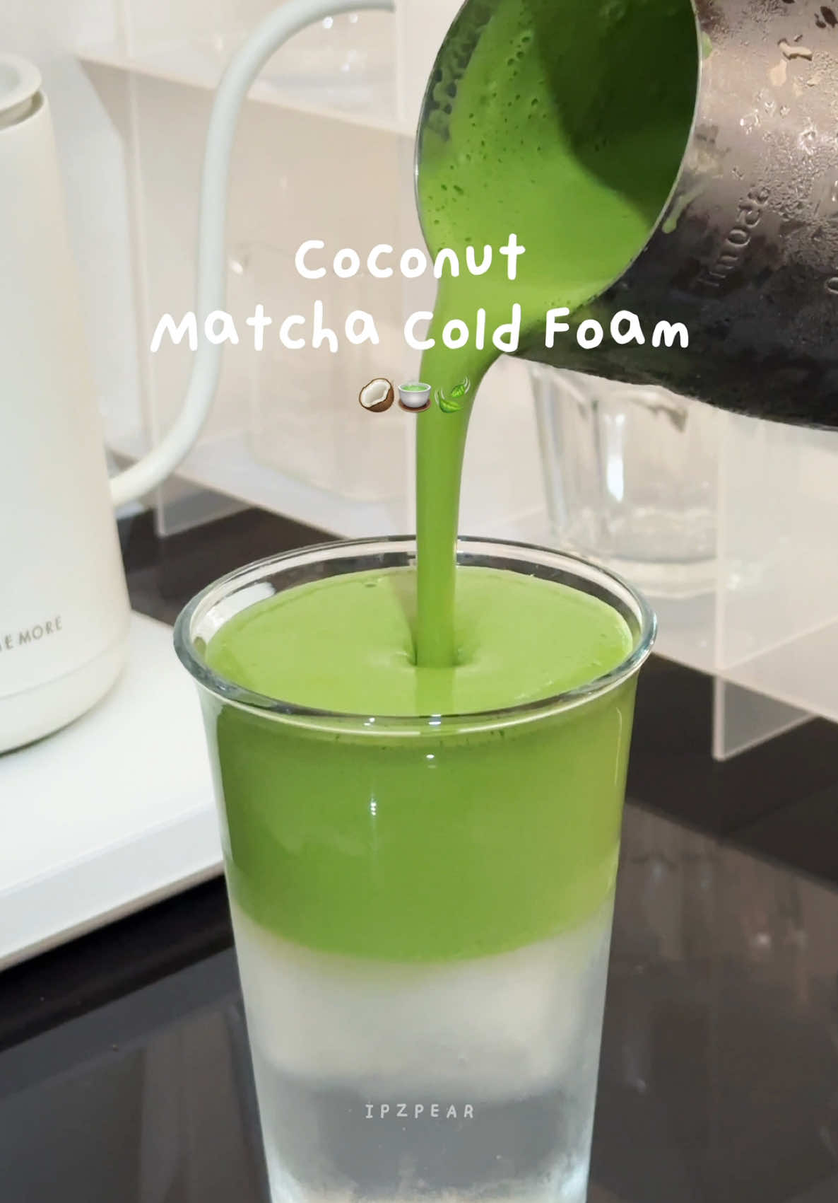 Coconut Matcha Cold Foam 🥥🍵🍃 #matchalover #matchalovers #matcharecipe #ชงมัทฉะ #รีวิวมัทฉะ #peacematcha #peaceorientalteahouse #มัทฉะมะพร้าว #ห้องครัวtiktok #tiktokพากิน #IPZPEAR #ipzpear_อ่านว่าไอพีซีแพร 