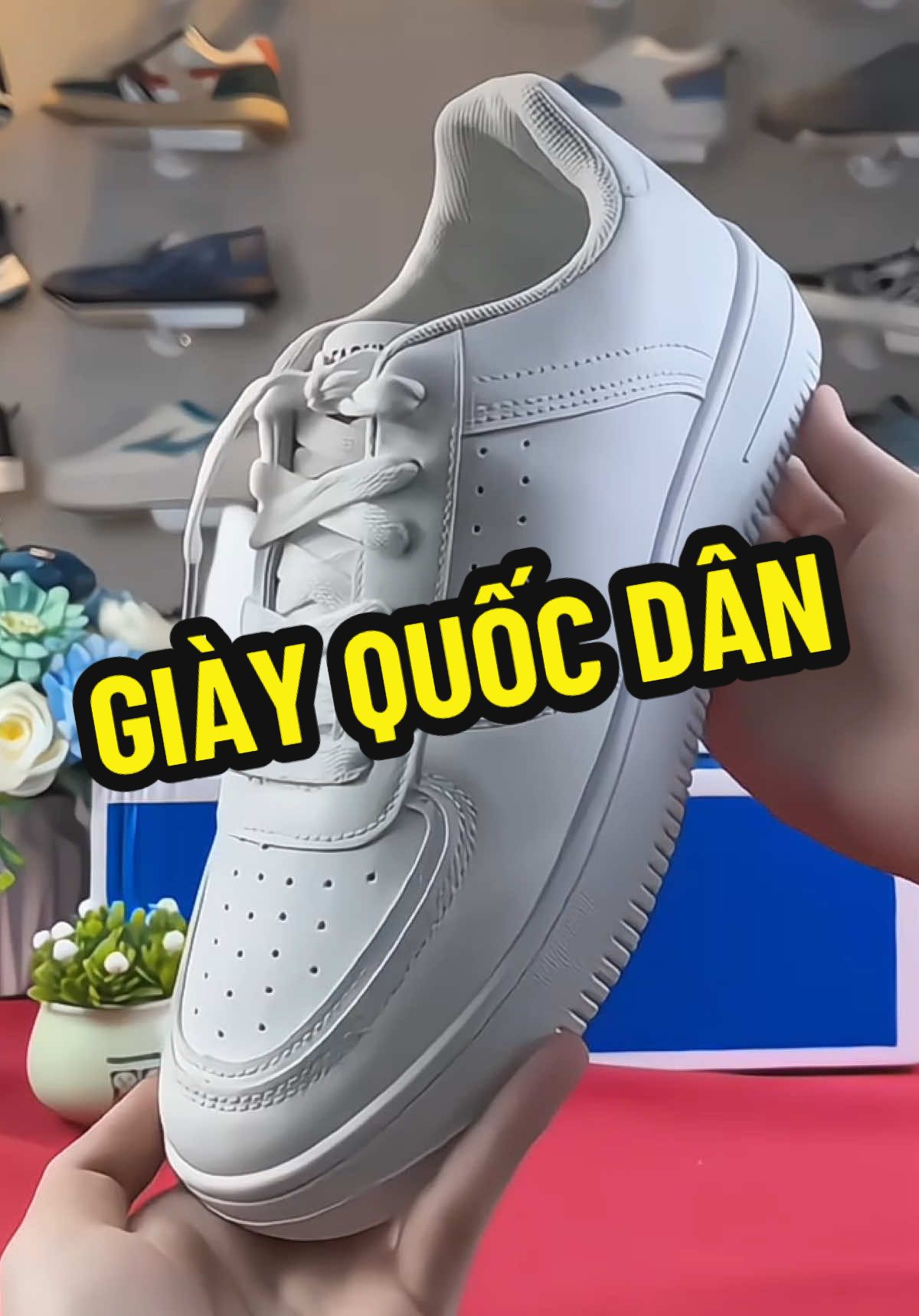 Giày thể thao trắng quốc dân phối đồ gì cũng hợp #giaythethao #giaysneaker #giaythethaonam #giaynamdep 
