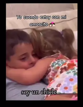 Me encanta ser su chicle😍💘💋@Cristián GA #pareja#novios💖