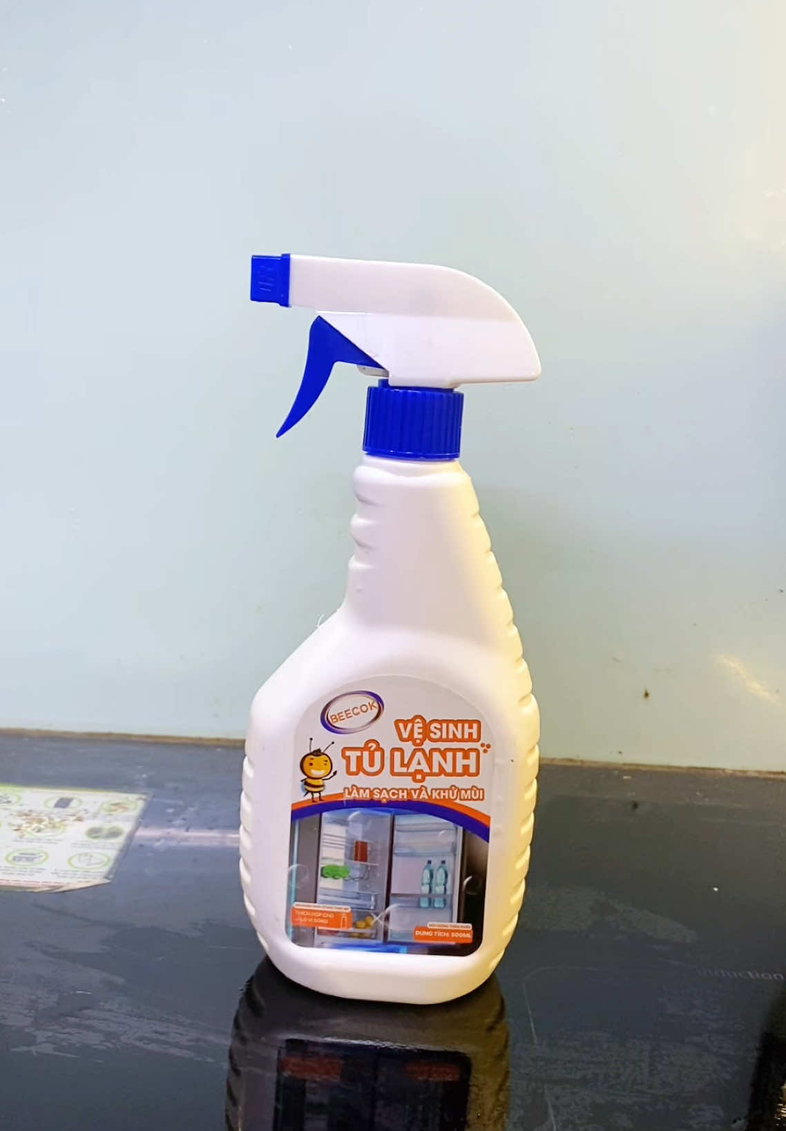 Xịt vệ sinh tủ lạnh chuyên dụng hương chanh thơm mát thành phần an toàn #xitvesinhtulanh #vesinhtulanh #beecok #xittulanh #xittulanhbeecok #dondepnhacua #dondep #meovat #xuhuong #viral #fyp 