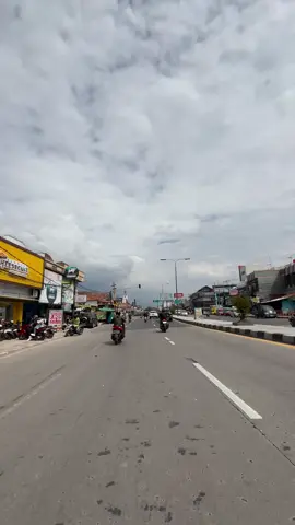 Cuaca cerah yess. Gaes,ada yang sering lewat sini? #rancaekek #cileunyi #bandungtimur #jelajahbandung #masukberandafyp 