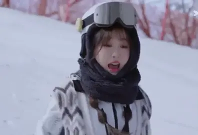 Phim tình cảm mà sao lạ quá:))#yushuxin #nguthuhan #estheryu #suytnhavuadangngudong #xuhuong #trending 