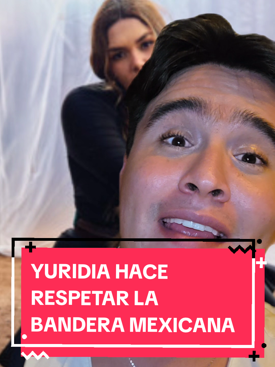 #Yuridia hace respetar la bandera de México en Estados Unidos 😭❤️🫡 #Chismillennial #PabloChagra #entretenimiento  #pasale 