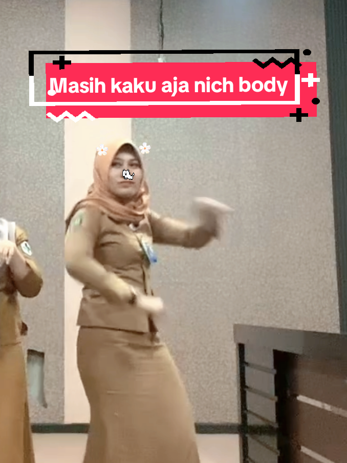 Iseng bareng temen ,biar bisa saingi yg sebelah 🤭😁  #fyp  #trending  #pns  #salsa  #buguru  #my  #mother 