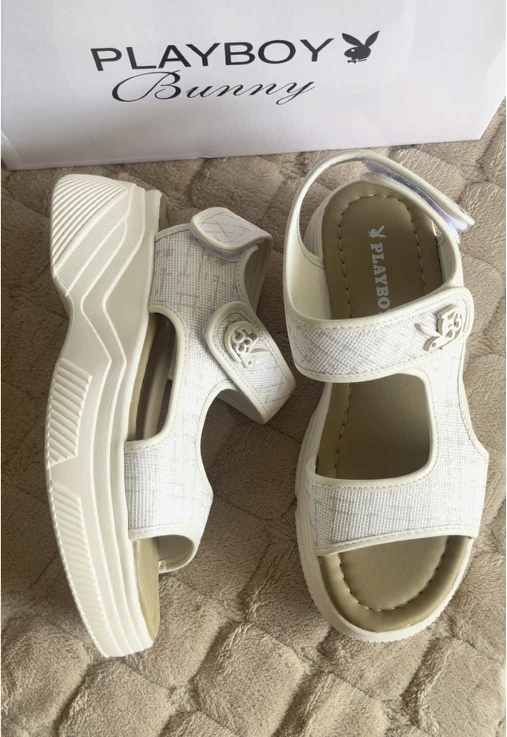 #playboy รองเท้าแตะรัดส้น Platform sandals #รองเท้าplayboy 