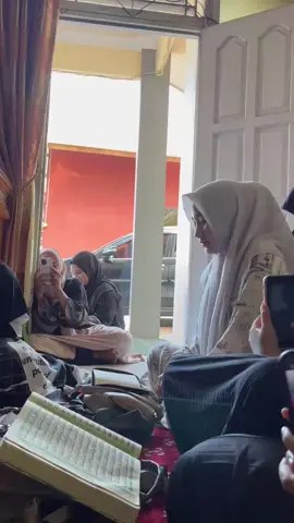 masyaallah Gaada obat #qoriah #tilwatilqoran #tilawah #qorikalimantan #mtq🔥 #qorinasional @malikah_khaira 