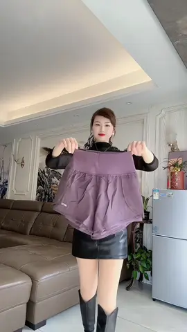 Set bộ đùi thể thao thoáng khí #tongkho113 #thinhhanh #hottrend #xuhuongtiktok2025 #viral #xuhuong #xh #xuhuongtiktok #setbothethao #setbothethaonu #bothethaonu #bodothethaonu #bothethaonumuahe #thoitrangnucaocap 