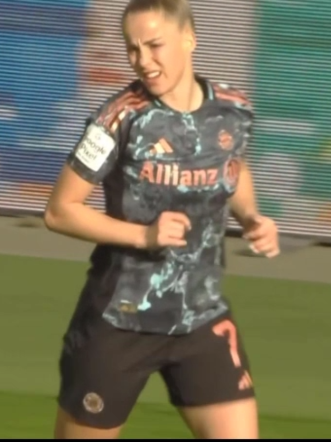 G. GWINN vs KOLN W #fyp #for #you #fypp #para #paratiiiiiiiiiiiiiiiiiiiiiiiiiiiiiii #footballtiktok #futbol⚽️ #bundesliga #frauen #BAYERN #uwcl #KOLN #brightsidegirls