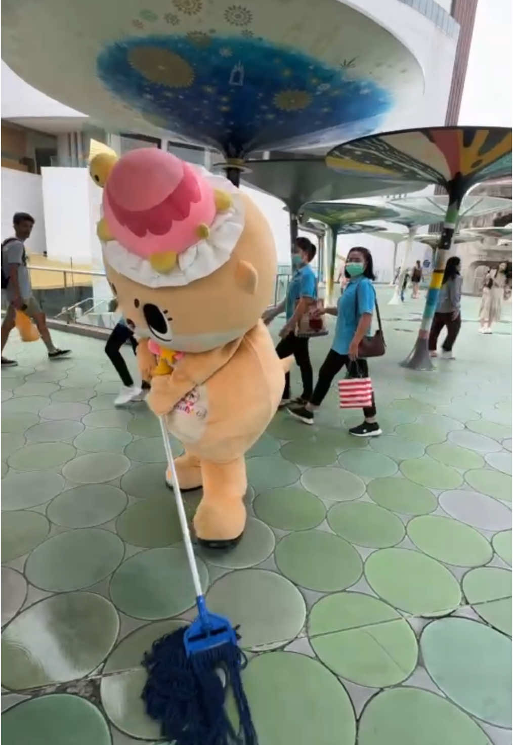 เราจีตัน☆นะ จีตันชอบทำความสะอาดนะ☺️ #Chiitan #จีตัน #thailand #มาถึงเมืองไทยแล้ว #มาสคอต #คอสเพลย์ 