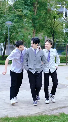 Who’s the Hunter, Who’s the Prey? #linhchihihine #linhchihihihi_