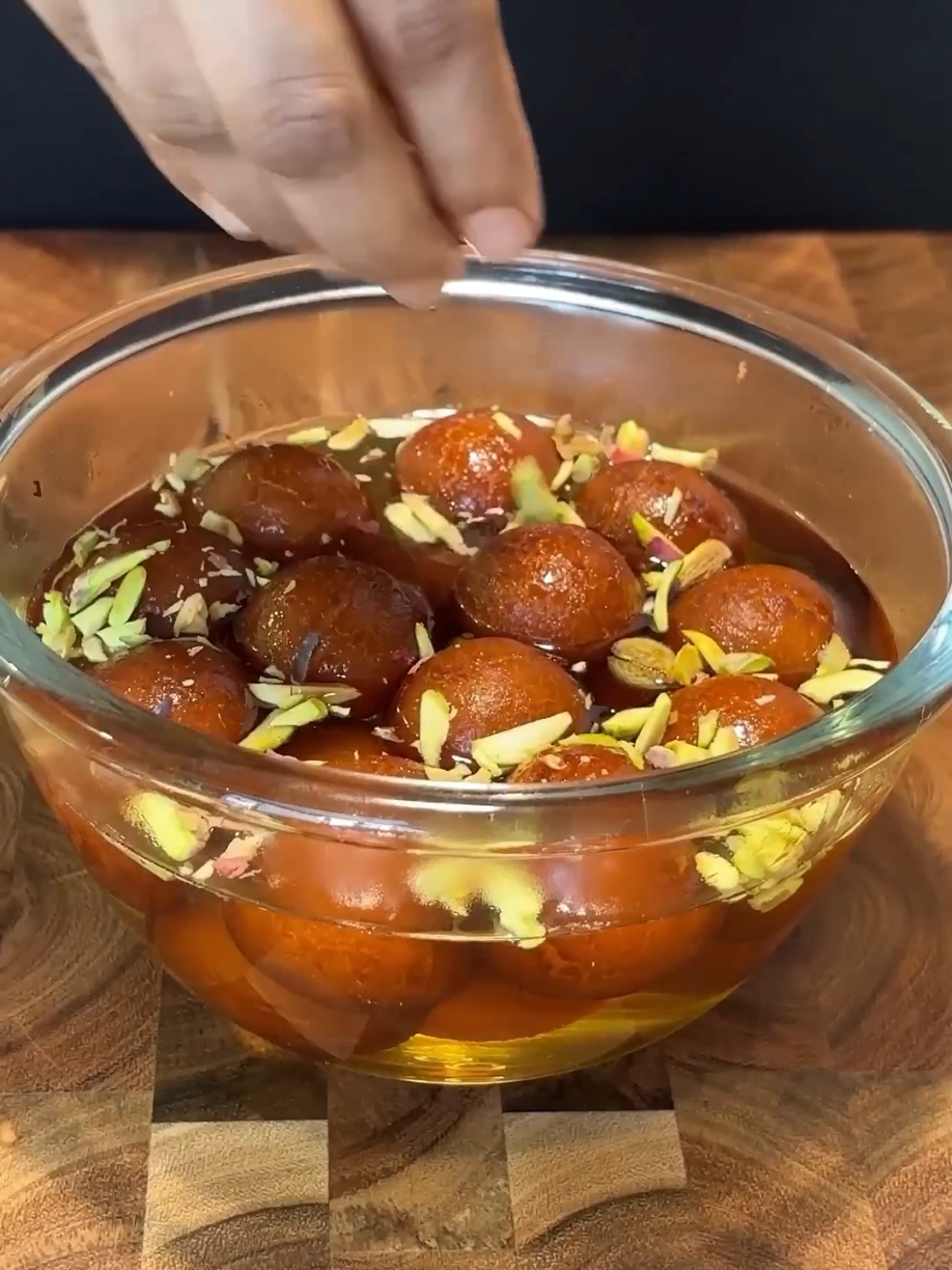 Easy Bread Gulab Jamun #easy #bread #gulabjamun #sweet #sweets #cooking #Recipe #fyp #foryou #foryoupagе #video #viral #videoviral #viraltiktok #grow #account #tranding #growmyaccount #unfreezemyacount 