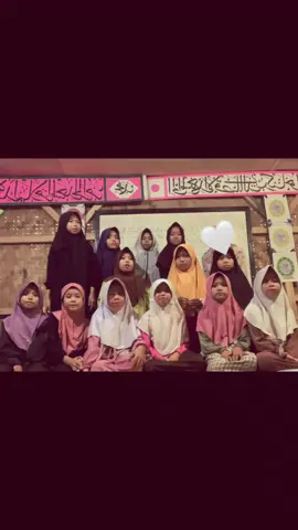Anak kecil emang gabisa diem yaa ,udah kaya penjaga gawang sepak bola aja😭🙏🏻 ngebuburit sambil bersuara ya teteh-teteh🙌🏻#edisiramadhan#ramadhantajalla#santrikeren#fyppp