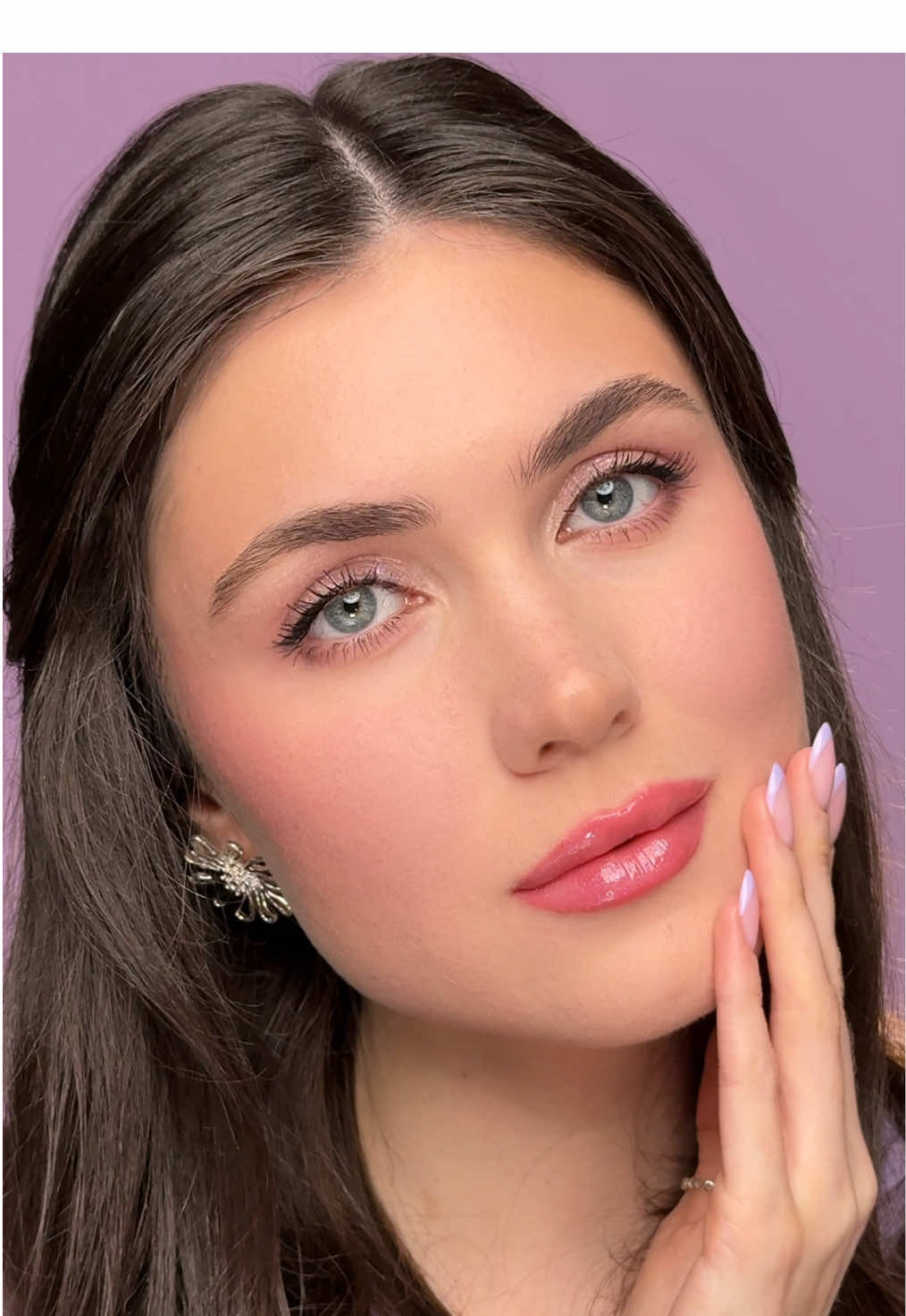 Flawless #glam meets an irresistible #scent! ✨ @Veronika.Pafik stuns in a full #KIKODreamphoria look, finished with a spritz of #KIKOScentOfMilan Isola. Ready to try it? 💜 #KIKOMilano #beauty #BeautyTok #makeup #viralmakeup #KIKOFragrances #spring #limitededition 