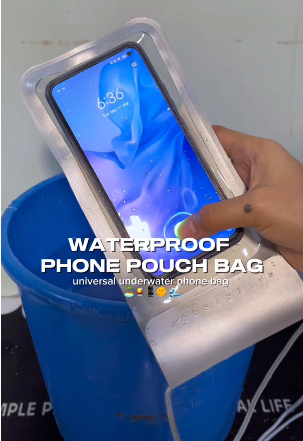 part 844| trust me, you’ll need this waterproof phone pouch for your beach trip!! 🌊📱🏖️ #waterproofphonepouch #phonepouch #phonebag #waterproofphonebag #waterproof #beachessentials #summeressentials #recosbyella🔎 #trending 