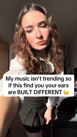 Looking for rock fan ears 👂 #rockmusic #smallartist #pvris #dreamstate #independentartist 