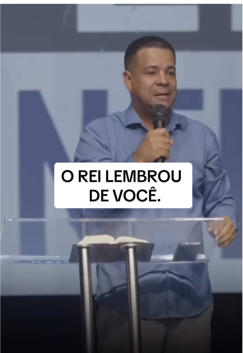 VOCÊ NÃO MERECIA  Nós não tínhamos nada, mas o Rei lembrou de nós… . #palavradedeus #pregação #prmoisesleopoldino #biblia #tiktok 