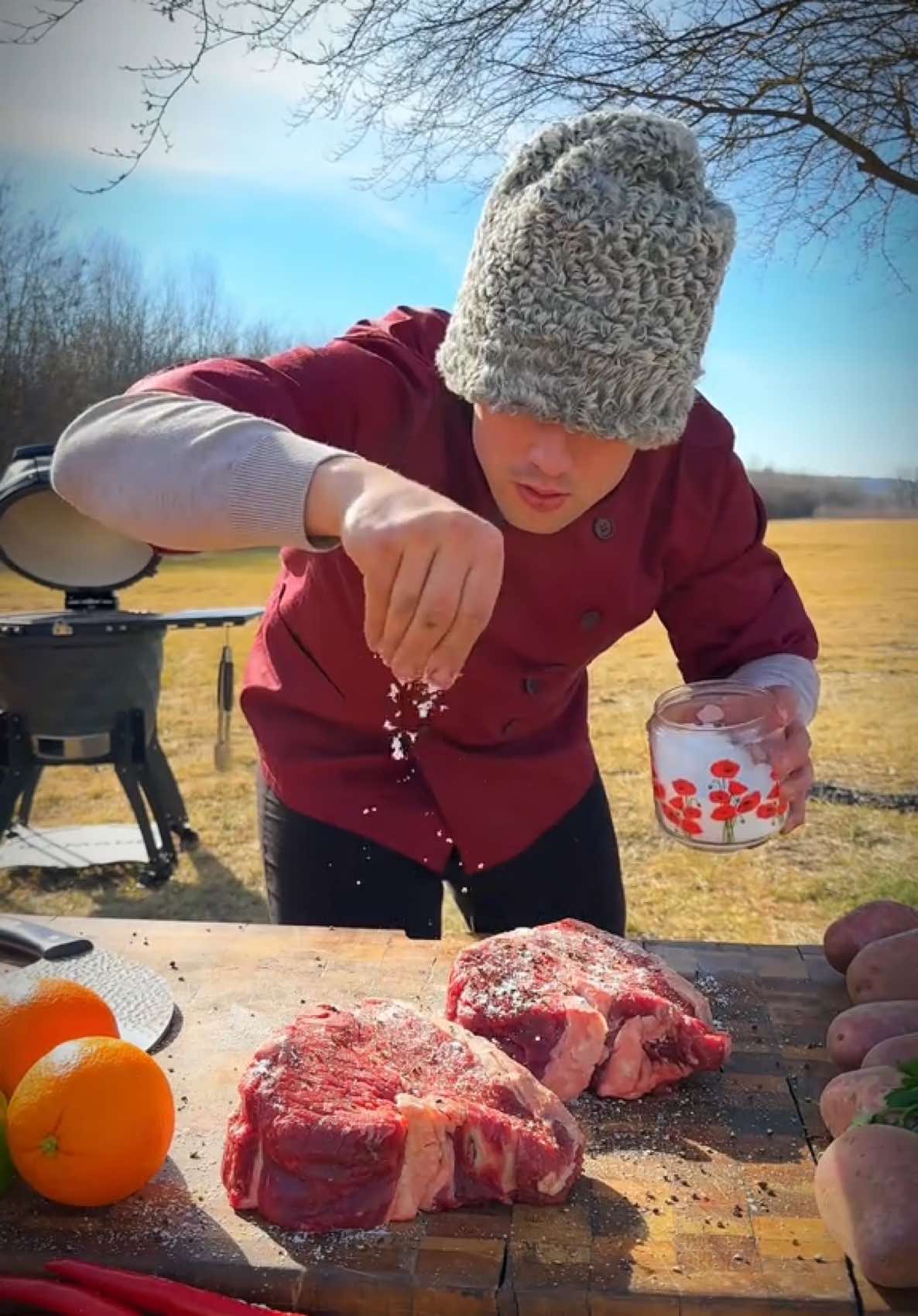 T-BoneLa Grătar 🥩👌🏼🔥😋 Oul De Ceramica Kamado👌🏼👌🏼👌🏼@www.grill-market.md  #tbone #gratar #cartofi #fyp 