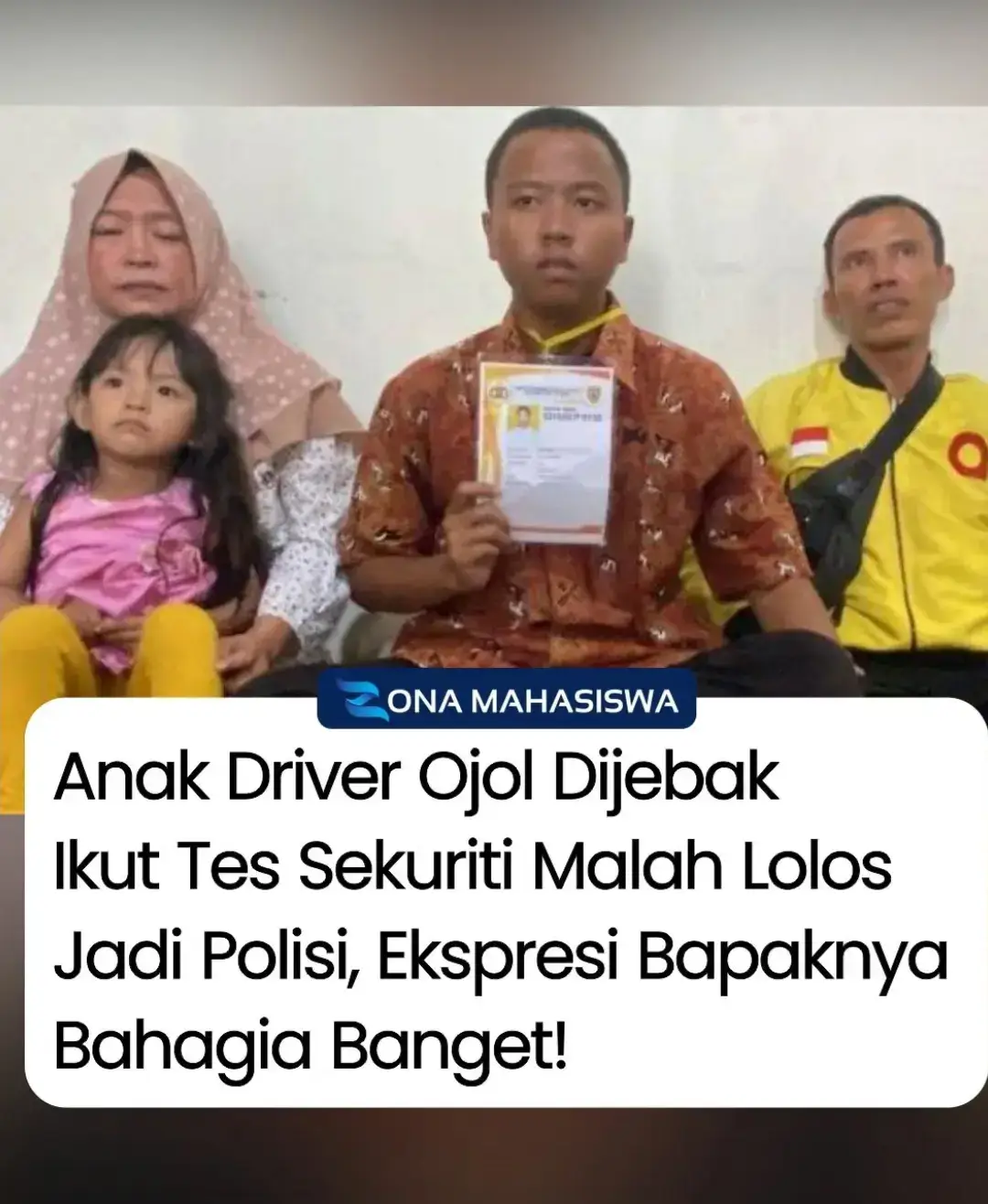 Safrizal orangtua Rizqi mengatakan, sebenarnya Rizqi (anaknya) tidak pernah berminat menjadi seorang polisi. Setelah lulus SMK, Rizqi bahkan berniat merantau ke Jakarta untuk bekerja di pabrik. Safrizal pernah berkeluh kesah dengan teman kongkonya yang merupakan anggota Polresta Bandar Lampung yaitu IPTU Ahmad Saidi. 