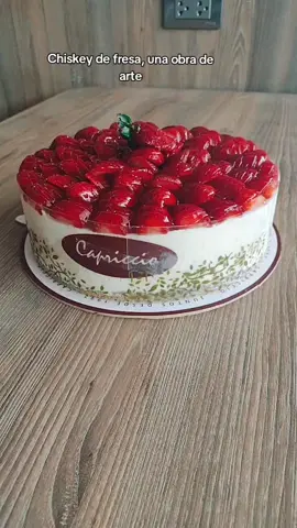 Cheesecake de fresa, ven ya a Capriccio Ilo#peru #Ilo #capriccio #viral_video #postres 