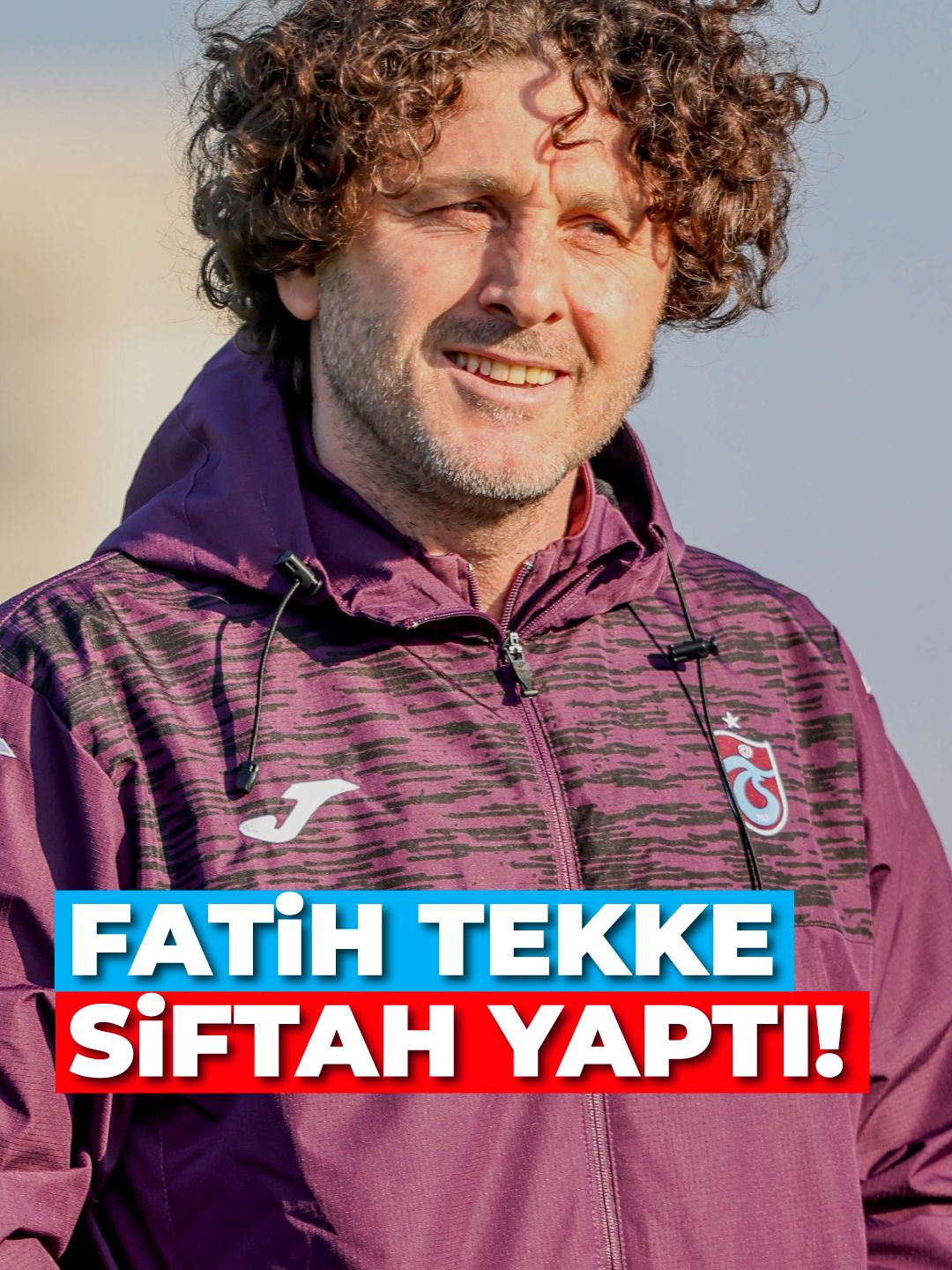 ♥️💙 Fatih Tekke, Trabzonspor'daki ilk antrenmanına çıktı! Trabzonspor, Trendyol Süper Lig Şamil Ekinci Sezonu’nun 28. haftasında RAMS Başakşehir ile deplasmanda oynayacağı maçın hazırlıklarına yeni teknik direktörü Fatih Tekke yönetiminde devam etti. Mehmet Ali Yılmaz Tesisleri'nde gerçekleştirilen antrenmanda oyuncular, atletik ısınmanın ardından 5’e 2 pas çalışması ve turnuva oyun antrenmanı yaptı. Çalışma, mas koşusu ile sona erdi. Tekke, takımın başında ilk antrenmanına çıkarken, yarın saat 14.45’teki antrenmanın ilk 20 dakikalık bölümünün taraftarlara açık olacağı duyuruldu. #futbol #antrenman #haber #trabzonspor #süperlig
