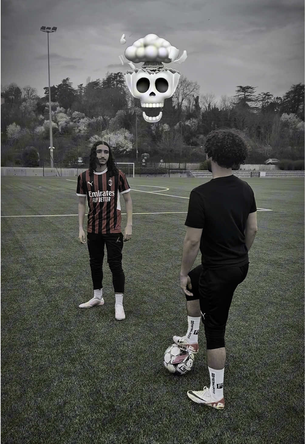 Who is it ??👀  #football #Soccer #fyp #skills @Badr 🇦🇲 @ريان🇹🇳 