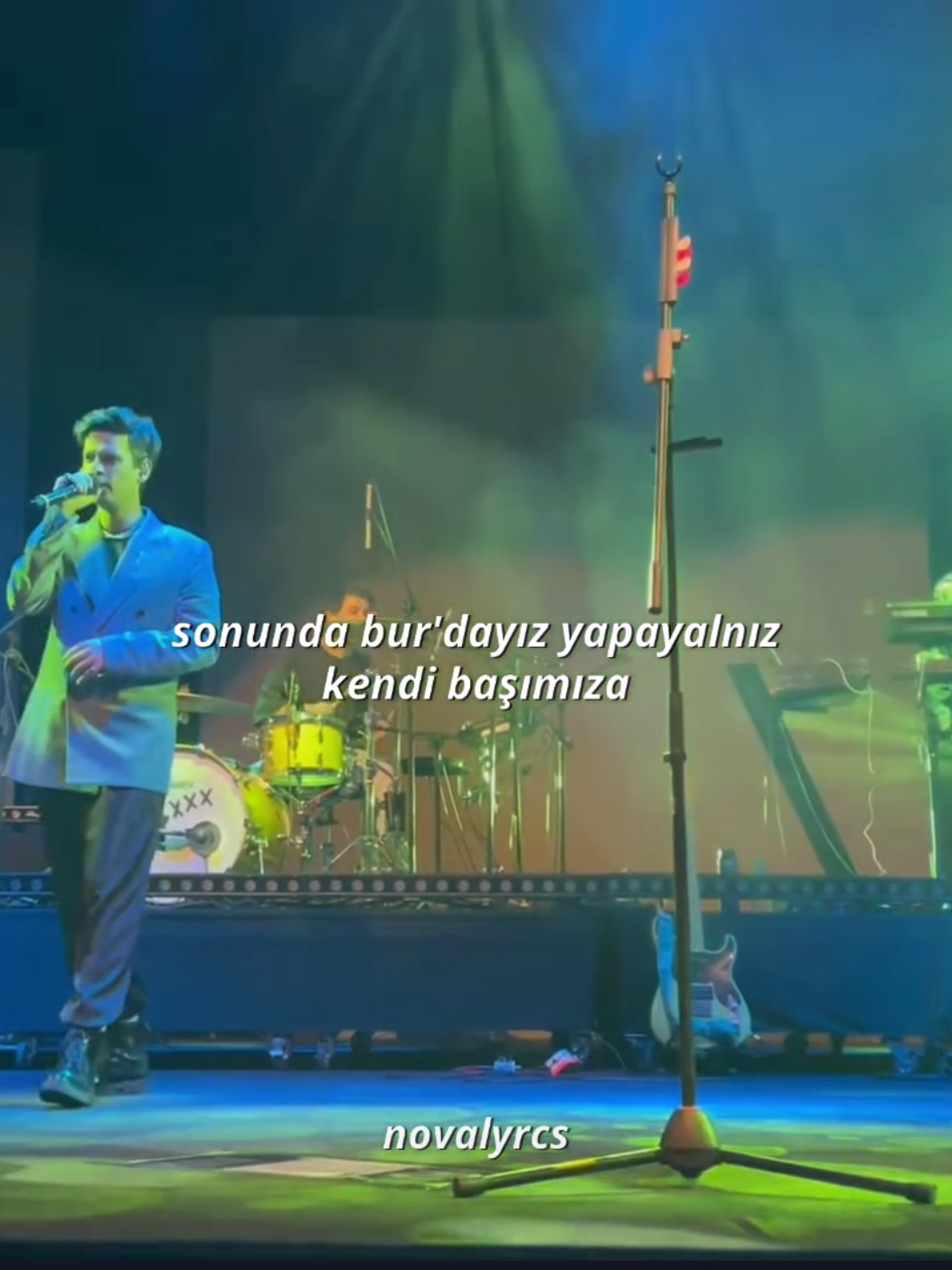 yapayalnız  - #Lyrics #fyppppppppppppppppppppppp #fypシ゚ #lyrics #kesfet #senleben 