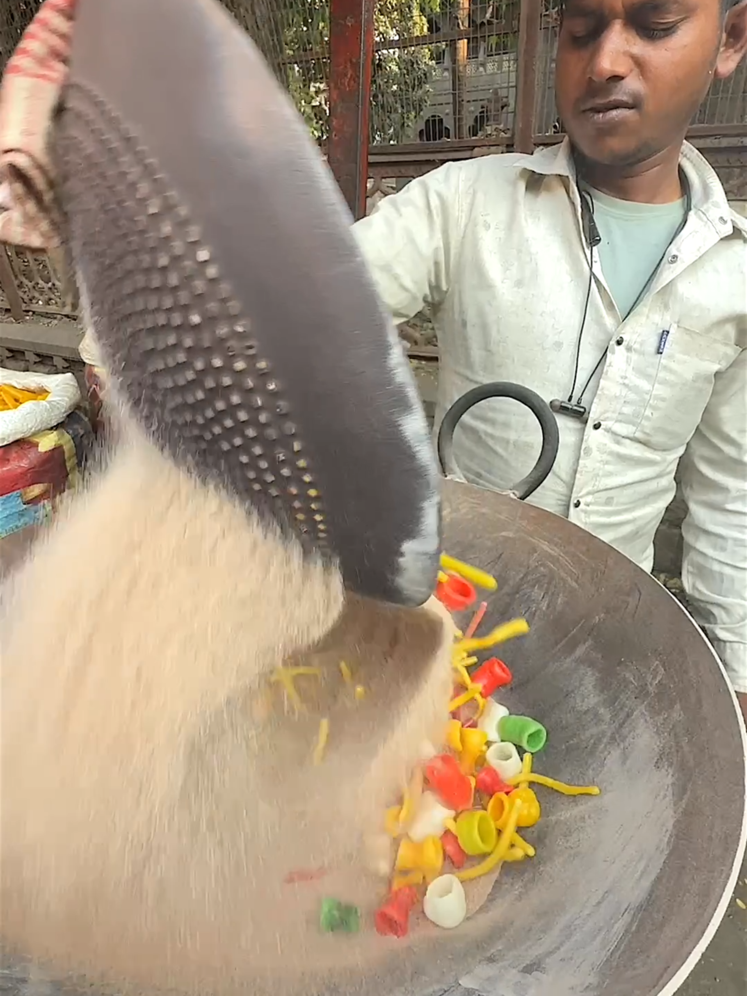 Shocking Indian Snack! Fryums Roasted in Hot Sand!   📍Kolhapur in India #snacks #indiandessert