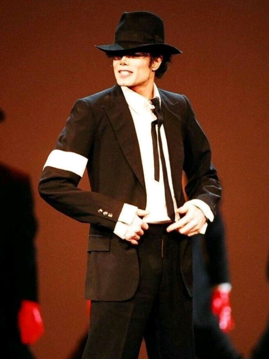 Remade an old edit of my fav performance | topaz: @❦ • 𝗡 𝗔 𝗧 | #michaeljackson #michaeljacksonfan #michaeljacksonedit #mj #mjedit #mjinnocent #edit  #dangerous #fyp #viral_video 