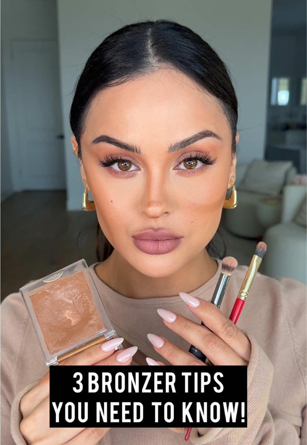 Snatch, sculpt, and warm up your face but don’t forget these tips!☀️🔥 @Dominique Cosmetics  Silktone Cream Bronzer in shade Medium Tan  #MakeupHacks #BronzerTips #contour #MakeupTips #CreamBronzer #Makeuphack