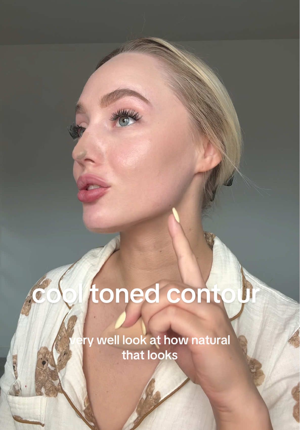 finally a contour shade for the pale girlies 🥹🤍 #makeup #contour 