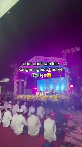 kangen parah lee🥺#fypage #fyppppppppppppppppppppppp #majelissholawat #majelisazzahir #majelisrasulullah #hadrohsholawat #hadrohpusatsabilu_taubah #hadrohviral #hadrohjepara #hadrohsabilutaubah #hadrohbanjari #sholawatan #sholawatan_yuk #sholawatnabi #sholawatviral #sholawatviral #sholawatnya_bikin_adem #mahalulqiyam #azzahir #azzahirpekalongan #gandrungnabi #anakhadroh #anakmajelis #reminderislamic #arabicsong #syaircinta #syairarab #foryou #xyzbca #beranda #sidoarjo24jam #ramadhan #viralvideo #viraltiktok #tiktokviral #bismillahfyp #zm #habibzaidanyahya #habibumarbinhafidz #nurulmusthofa #fypシ゚ #allahummashollialasayyidinamuhammad #shollualanabimuhammad #maulidnabi #isramiraj #habibmunziralmusawa #habibrifkyalaydrus❤️ #kalamulama #fypシ゚viral🖤tiktok #fypdong #masukberanda #betawipunyegaye #fu 