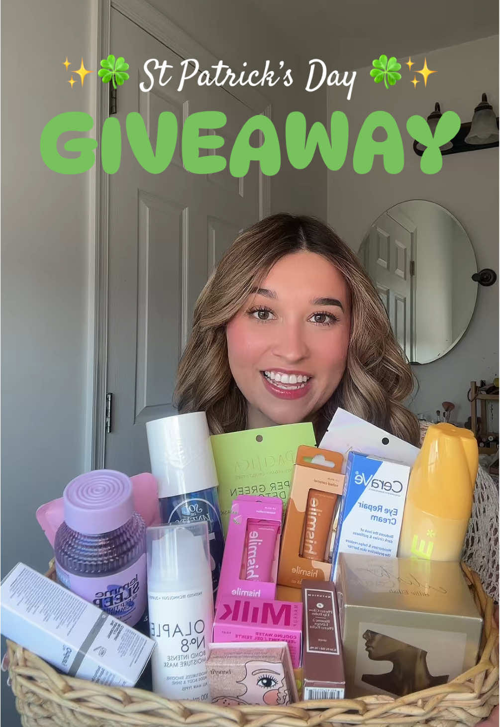 🍀✨ St. Patrick’s Day Giveaway! ✨🍀 Feeling lucky? Giveaway ends St. Patrick’s Day March 17th !! Good luck ! 💚 #giveaway 