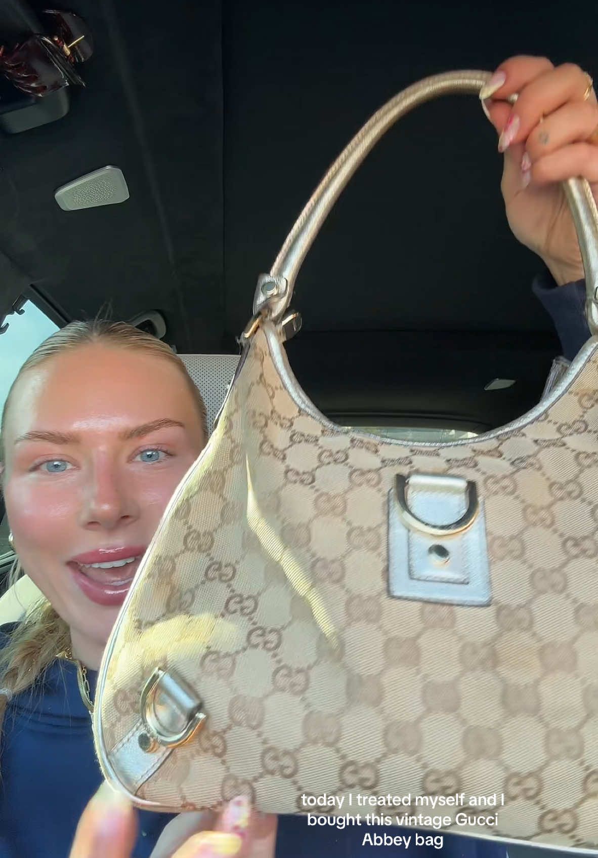 I LOVE HER🫶🏼 #vintagegucci #gucciabbey #gucci #vintagebag 