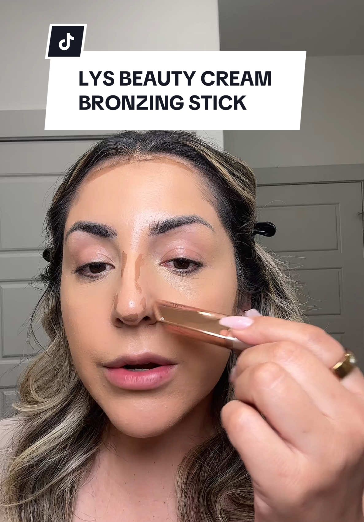 When I tell you this is CREAMY!!!!! It’s so beautiful and smooth! This may be my newest holy grail #lysbeauty #lysbronzingstick #lysbeautymakeup #bronzingstick @LYS Beauty 