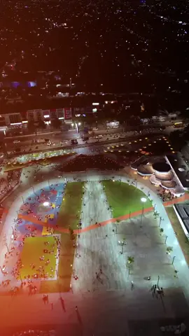 Revitalisasi Lapangan Vatulemo telah menarik perhatian masyarakat; Lapangan Vatulemo yang berada di depan kantor Walikota Palu jalan Balai Kota Timur, kini menjadi tempat favorit bagi warga Kota Palu menjelang sore hingga malam hari,  Lapangan Vatulemo tidak hanya menjadi ruang terbuka hijau, tetapi juga menjadi lokasi kegiatan sosial dan tempat rekreasi bagi masyarakat Kota Palu, khususnya yang ingin menghabiskan waktu luang bersama rekan ataupun keluarga. #LapanganVatulemo #BalaiKota #Palu #SulawesiTengah